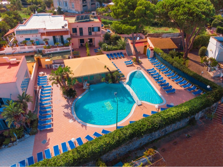 Hotel Terme Cristallo Palace – piscina esterna cristallopalace