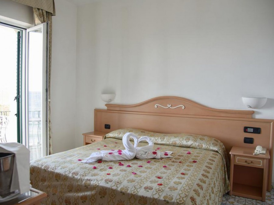 Hotel Imperial & Villa Paradiso – camera porto
