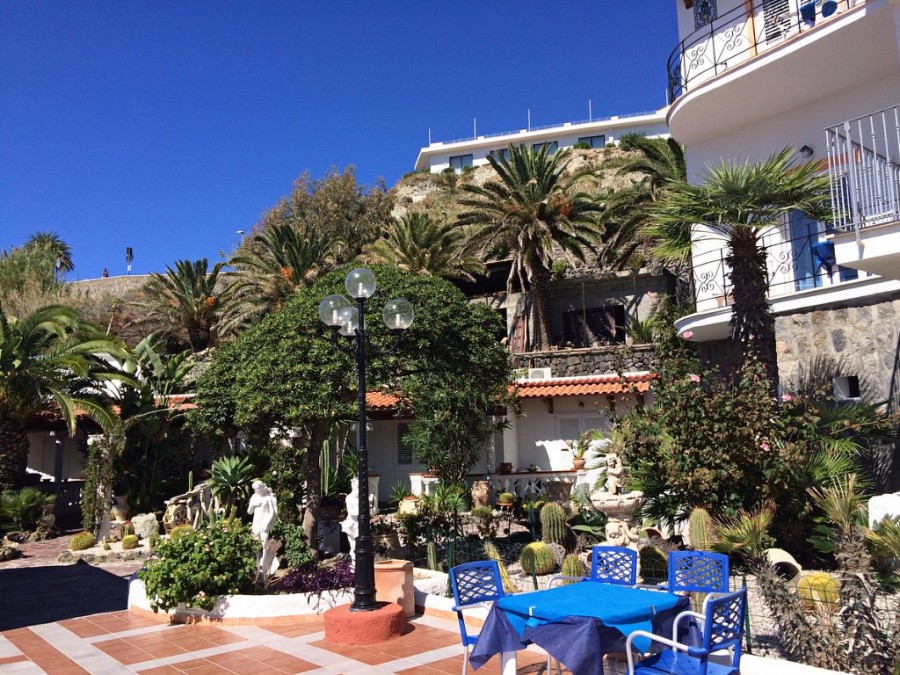 Hotel Riva del Sole – esterno