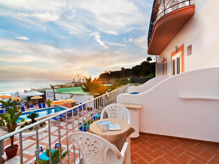 Hotel Riva del Sole – esterno camera