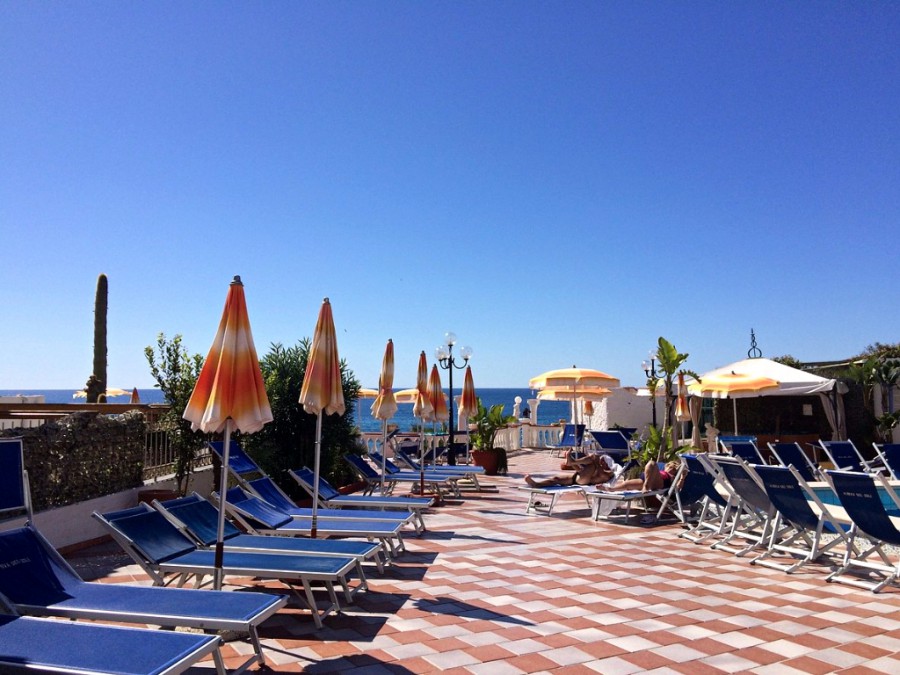 Hotel Riva del Sole – solarium