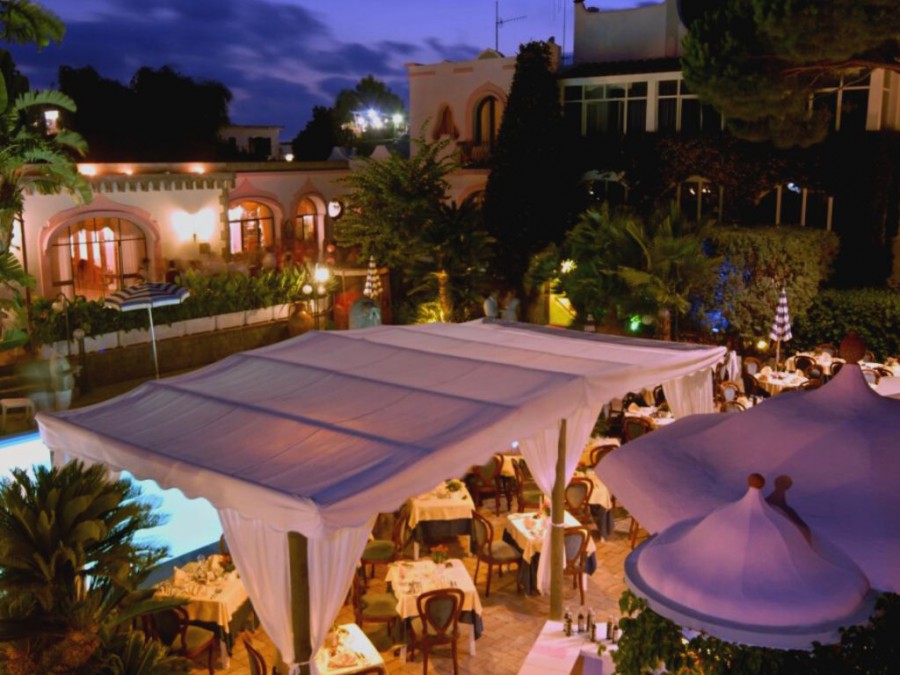 Hotel Terme La Bagattella – terrazzo sera