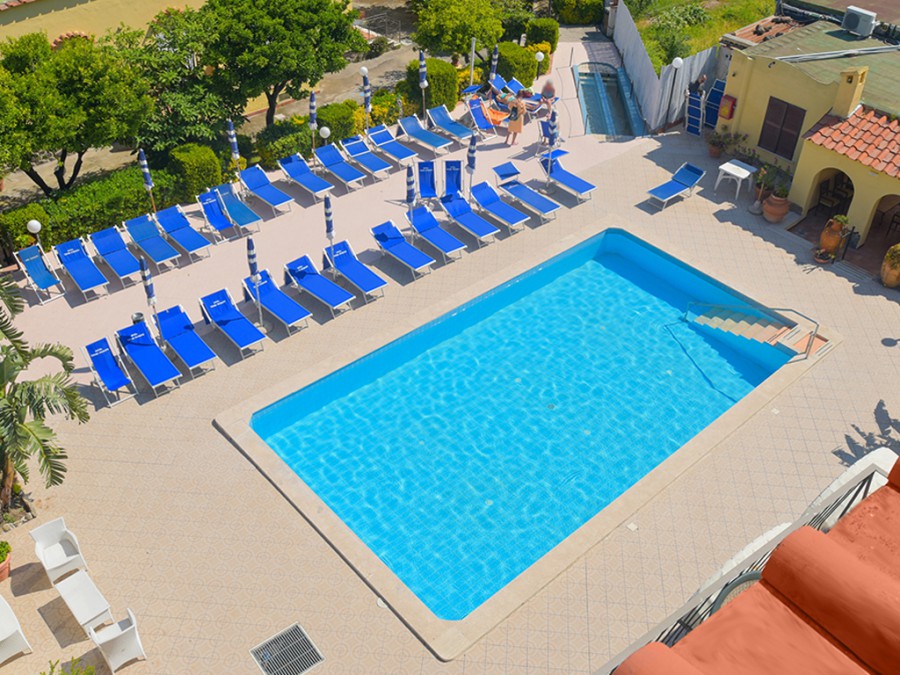 Hotel Terme Principe – piscina tegole
