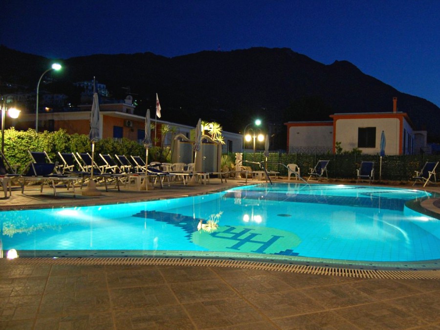 Hotel Terme Rosaleo – piscina esterna