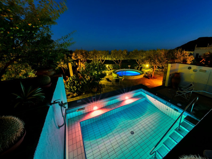 Hotel Villa Miralisa – piscine testerne