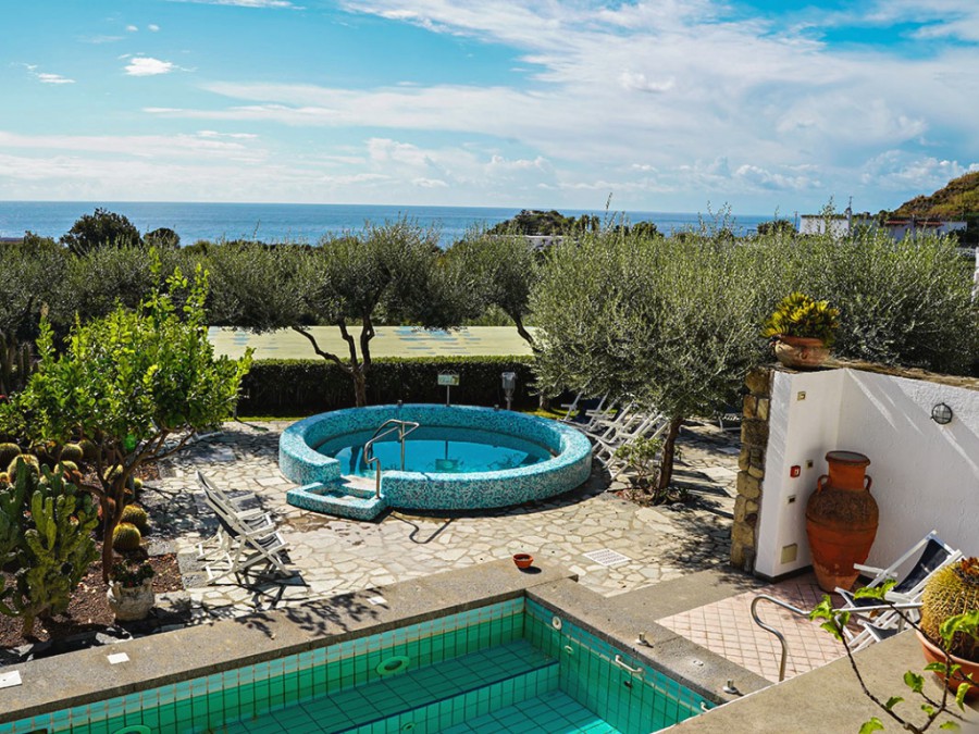 Hotel Villa Miralisa – piscine testerne