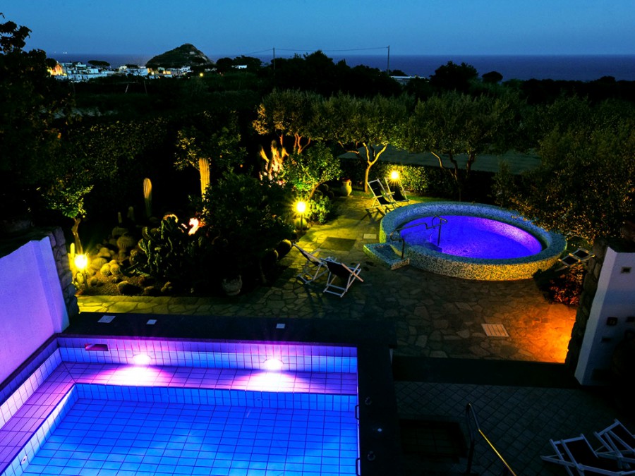 Hotel Villa Miralisa – piscine testerne