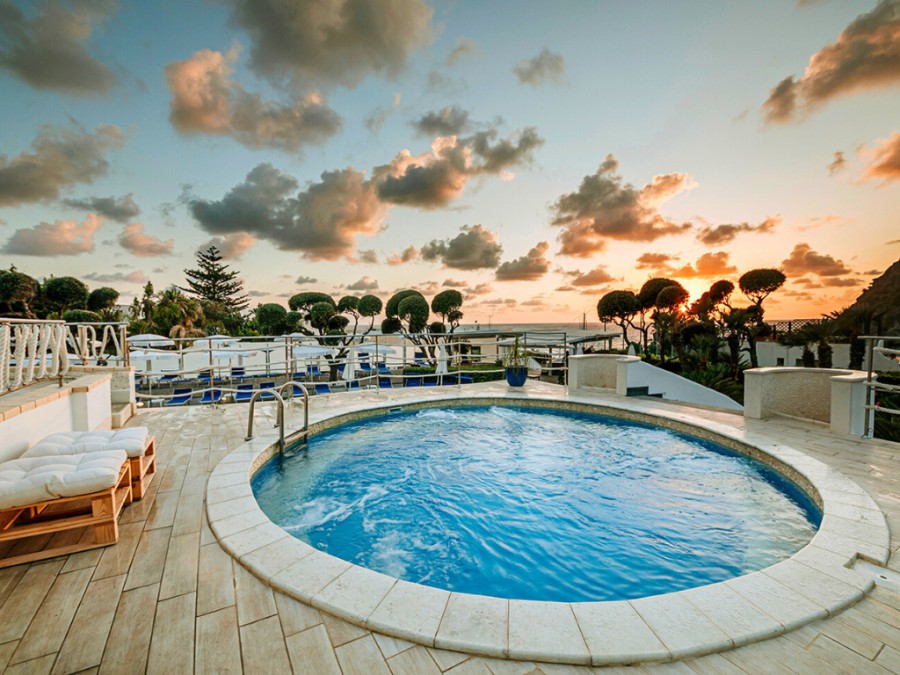 Hotel Zaro – jacuzzi